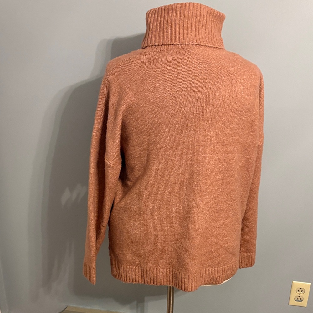 ANDREE BY UNIT Dusty Rust Turtleneck Sweater - Picture 7 of 7